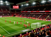 利物浦苦战不敌，防线再遭重创