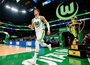 沃尔夫斯堡向前迈出一大步，冲击冠军